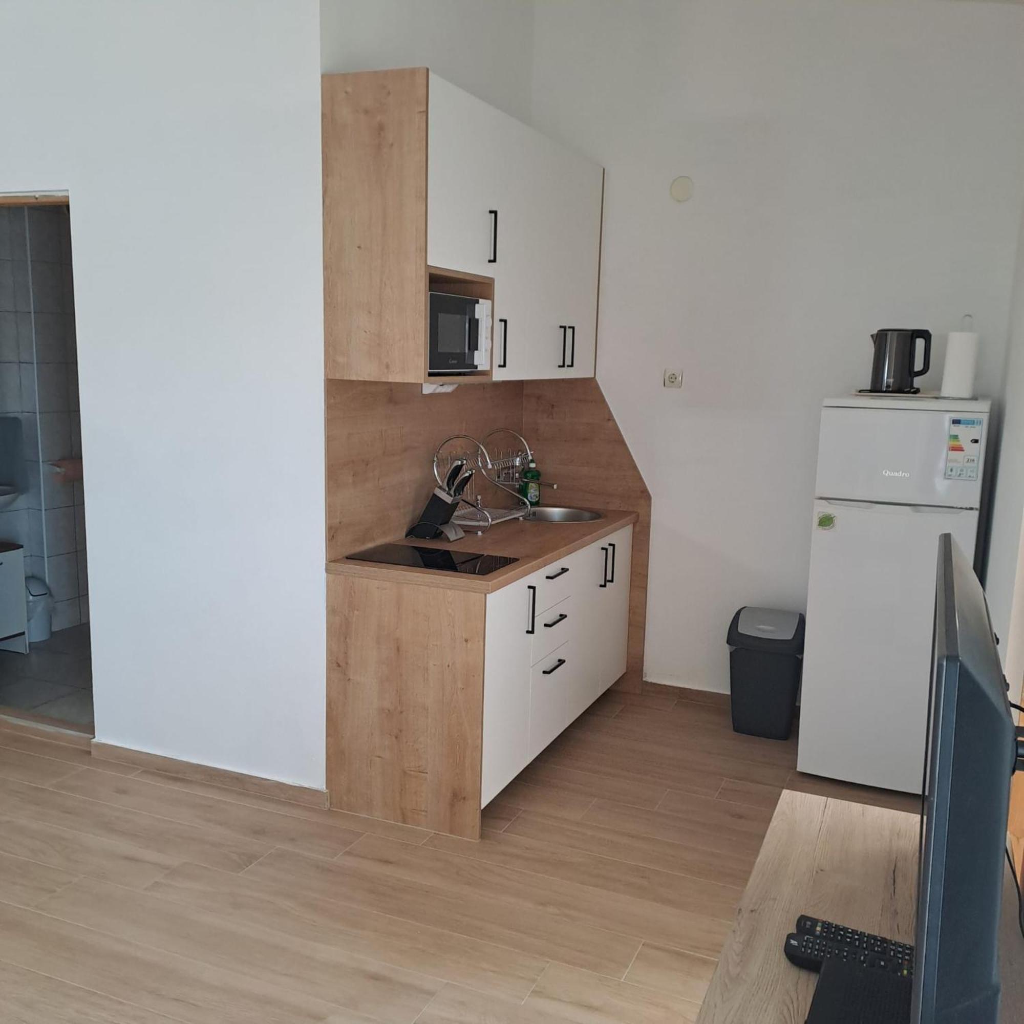 Apartments Cecilija Повляна Екстериор снимка